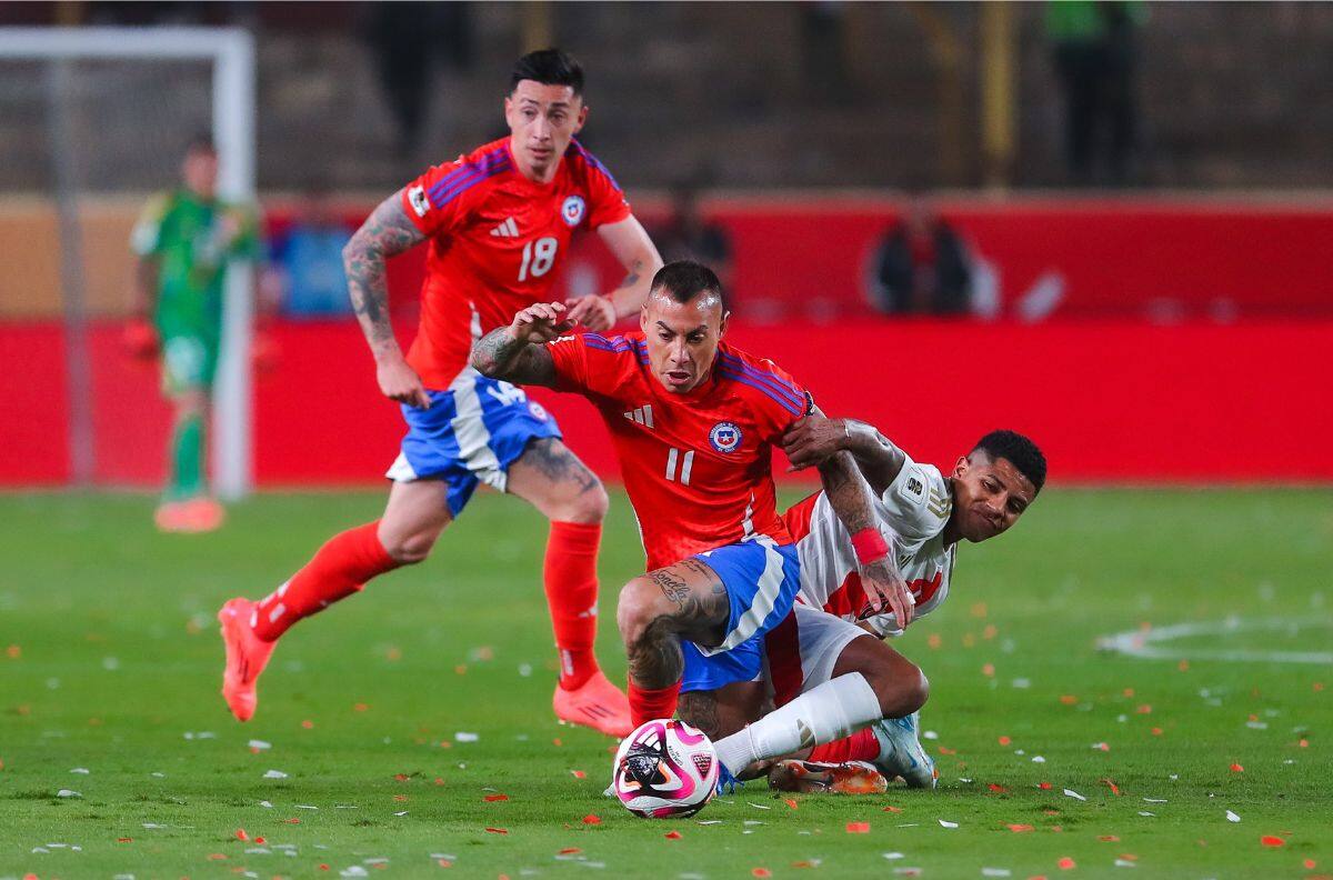 La Roja cosecha un empate que no sabe a nada en Lima y sigue colista en las Eliminatorias Sudamericanas