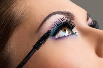 Consigue pestañas largas y abundantes con estos aceites naturales
