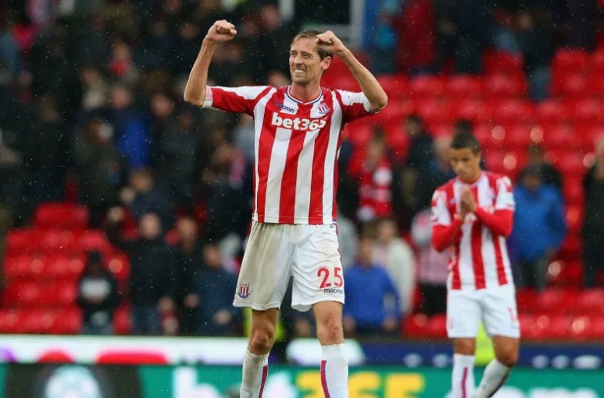 Peter Crouch cuelga los botines a la edad de 38 años