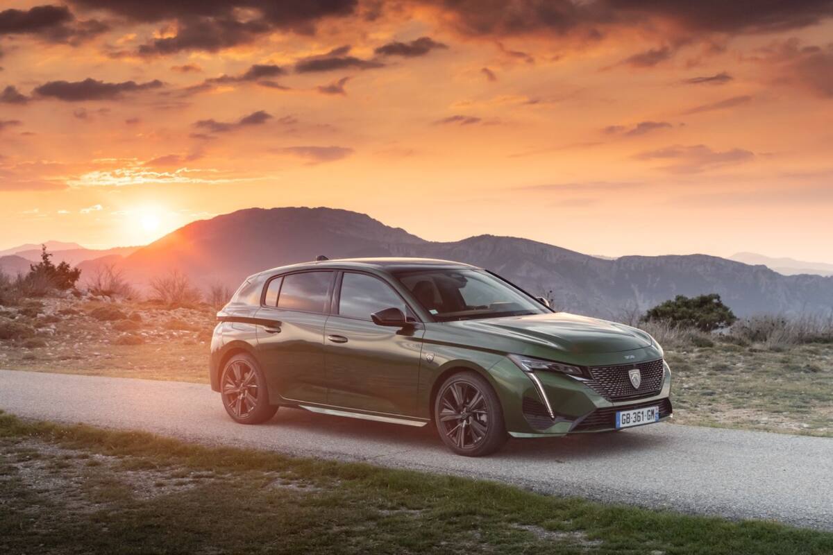 Peugeot hizo un llamado a revisión para el 308