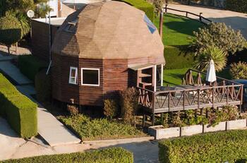 Estos domos a poco más de dos horas de Santiago son ideales para liberarse del estrés y descansar