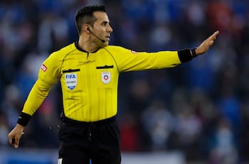 En Argentina estallan contra Piero Maza: “No tiene que volver a dirigir”