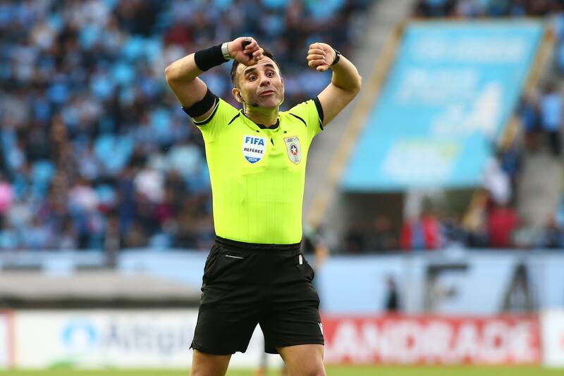 El juez internacional está mejor aspectado por su trayectoria y su valoración en FIFA, donde su nombre no es desconocido.