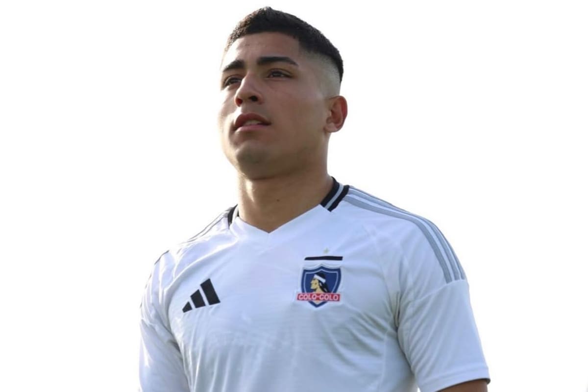 El joven delantero de Colo-Colo fue citado por primera vez al primer equipo. Foto: Sergio Gómez - Crg.eldoce