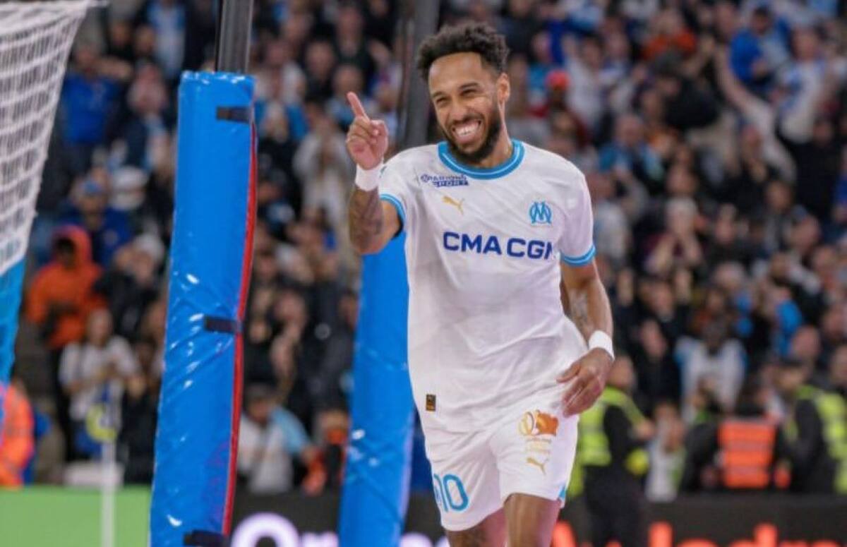 El gabonés acumula 16 goles en 32 partidos.