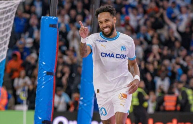El gabonés acumula 16 goles en 32 partidos.
