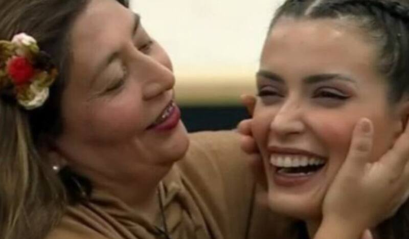 El especial premio que se ganó Pincoya y Constanza Capelli