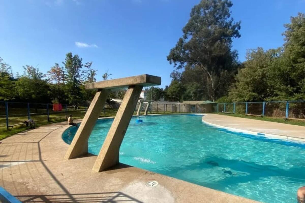 Es perfecta para ir a celebrar la llegada del 2026 junto a la familia.
Créditos: IG @piscinasentrevalles.
