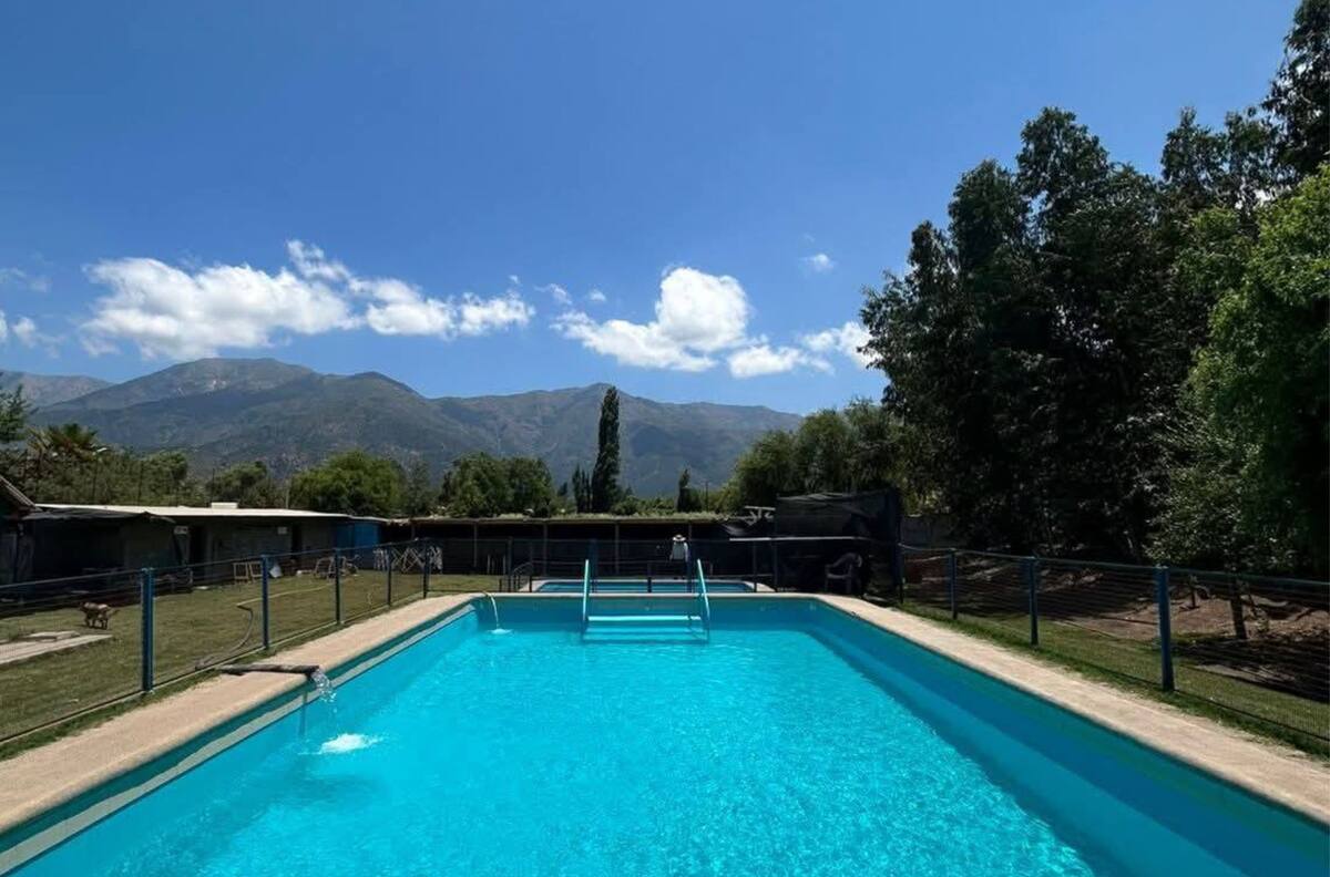 A menos de 2 horas de Santiago: Esta piscina ubicada en Rancagua es una excelente opción para disfrutar y refrescarse en verano