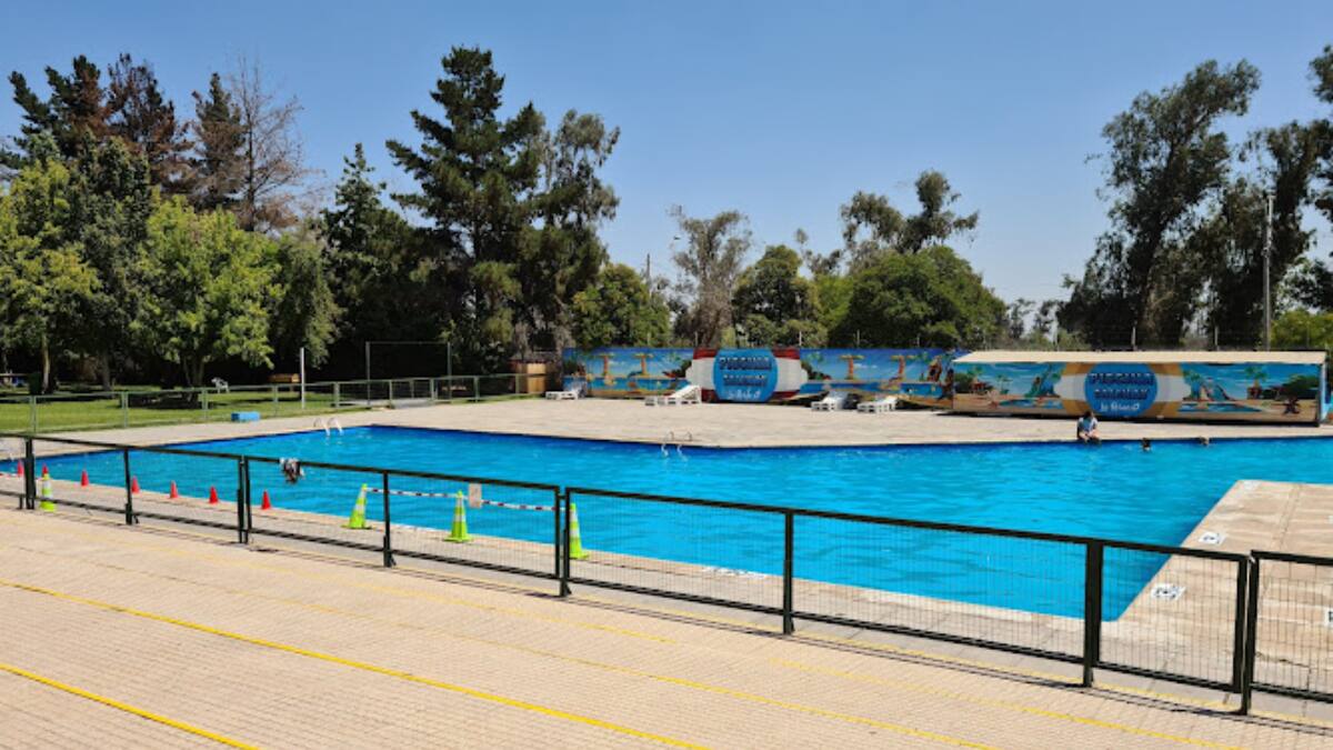 Piscina municipal de La Reina: Horarios, días de funcionamiento y precios de las entradas para este panorama en Santiago