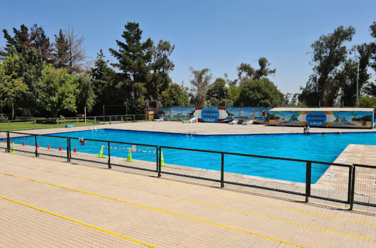 Piscina municipal de La Reina: Horarios, días de funcionamiento y precios de las entradas para este panorama en Santiago