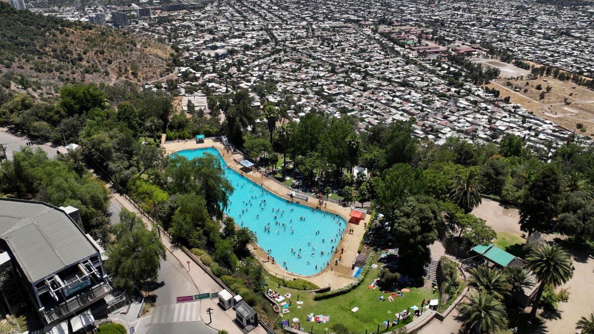 Últimos días para disfrutar de la Piscina Tupahue del Cerro San Cristóbal: Fechas, horarios y precios
