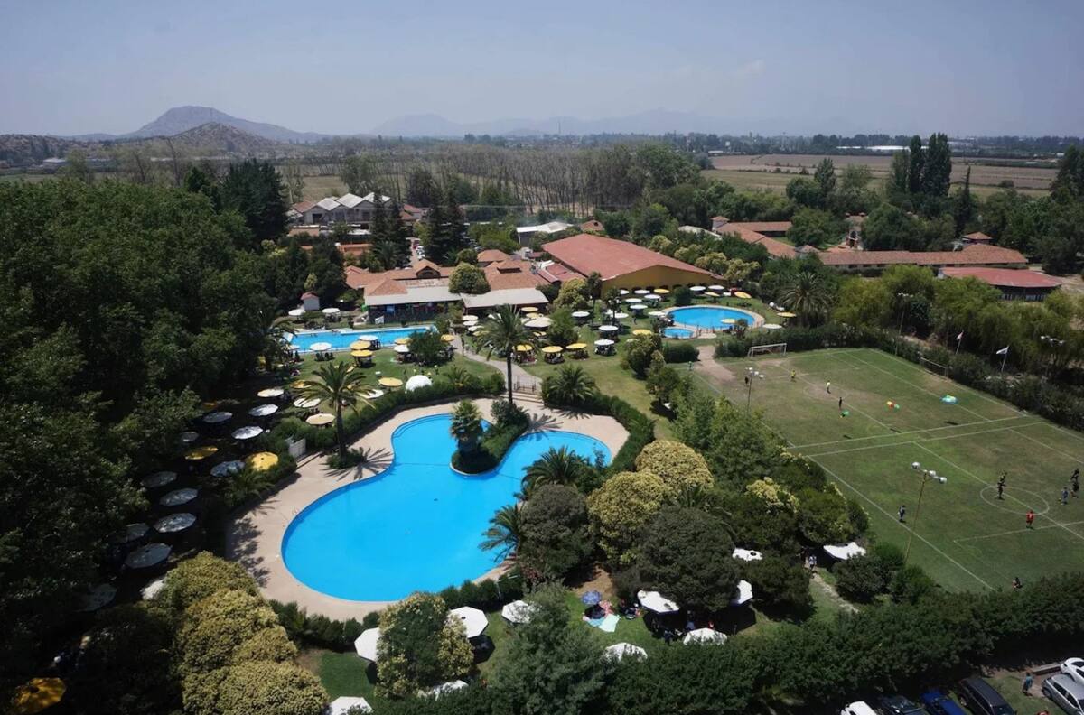 El increíble camping con piscina que es perfecto para visitar durante el verano 2026