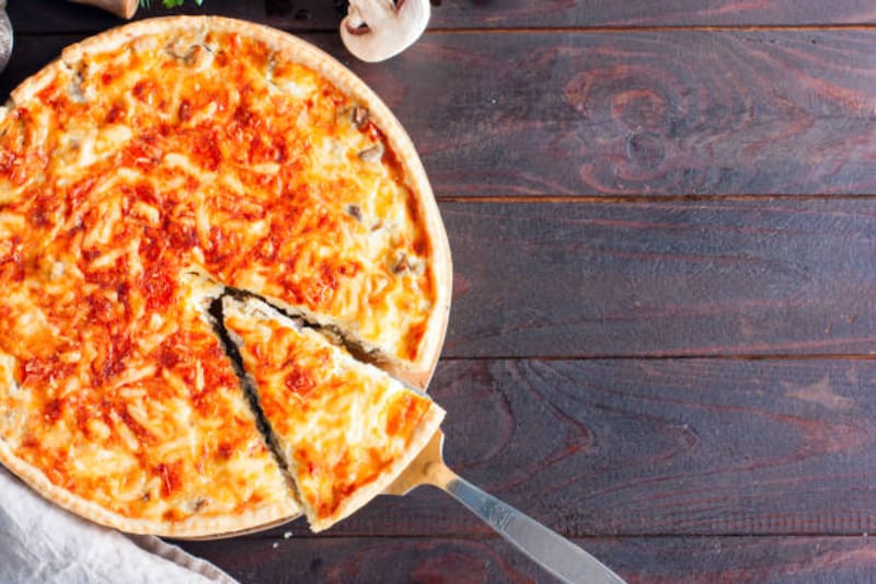 Descubre la nueva pizzería a un dólar que está ubicada en la comuna de Recoleta.