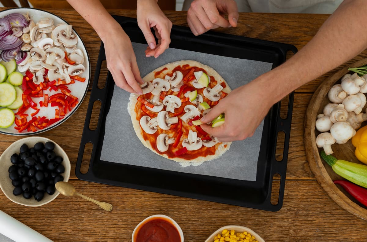 Receta de pizza casera fácil: Aprende a preparar este clásico de la cocina italiana