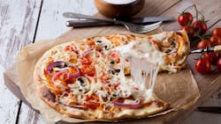 Receta de pizza en microondas fácil y rica en menos de 10 minutos