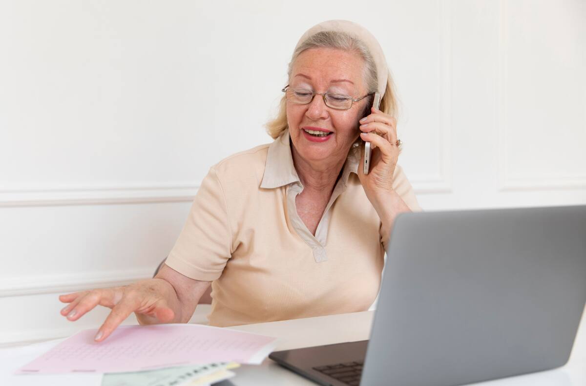 Entel ofrece planes de telefonía móvil a $3.990 mensuales para adultos mayores: Estos son los únicos DOS requisitos