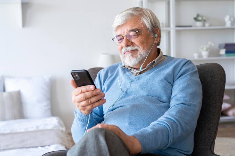 Descubre cómo puedes acceder a este plan especial para la tercera edad a precio rebajado.