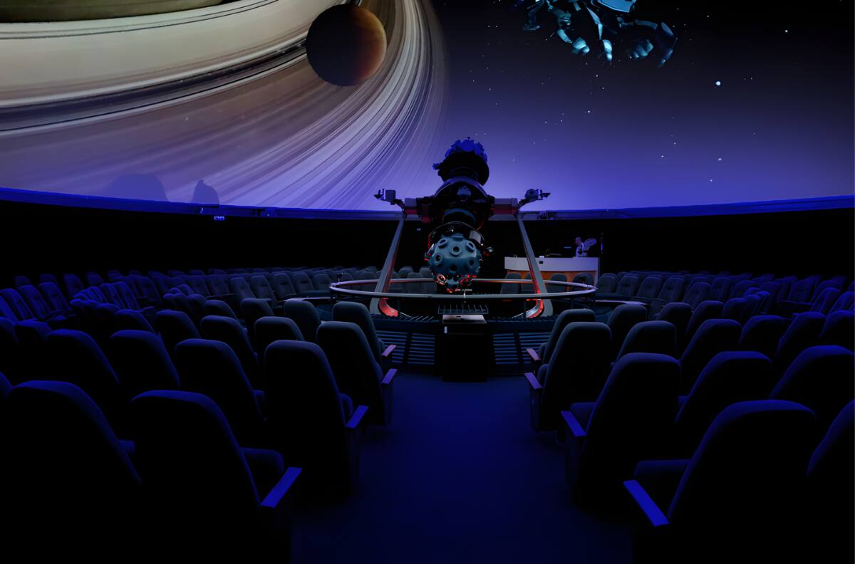 Conoce los imperdibles shows de música inmersiva del Planetario de Santiago durante noviembre