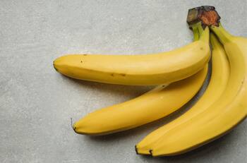 Este es el truco para que tus plátanos no se pongan negros