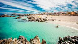 Pocos la conocen: esta playa de aguas turquesas y arena blanca es perfecta para los días de calor