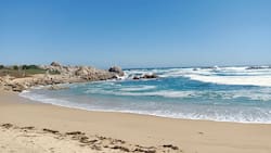 Esta playa escondida del Litoral Central te capturará con sus aguas turquesas y su oleaje calmo