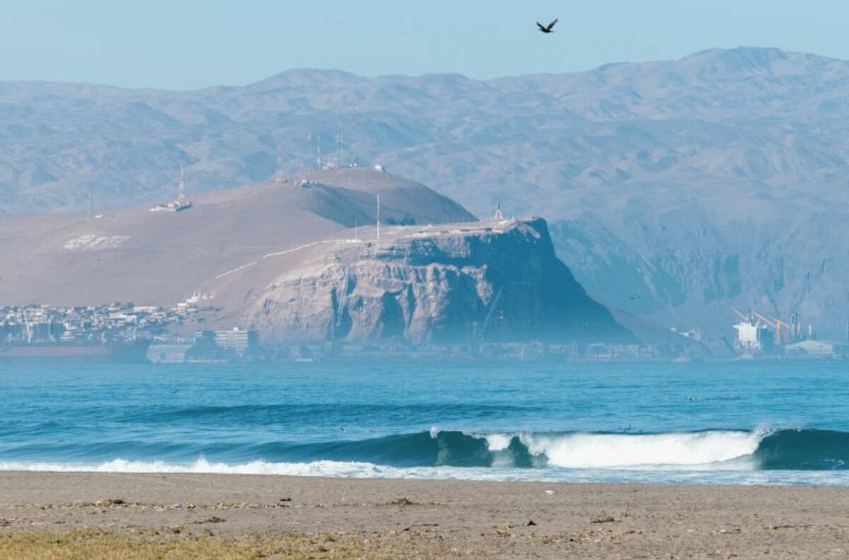 Playa Las Machas es un destino imperdible si te gusta la tranquilidad y el surf para pasar el verano