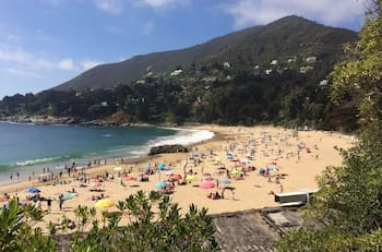 Perfectas para el verano 2026: Cinco lugares con las playas más templadas de Chile