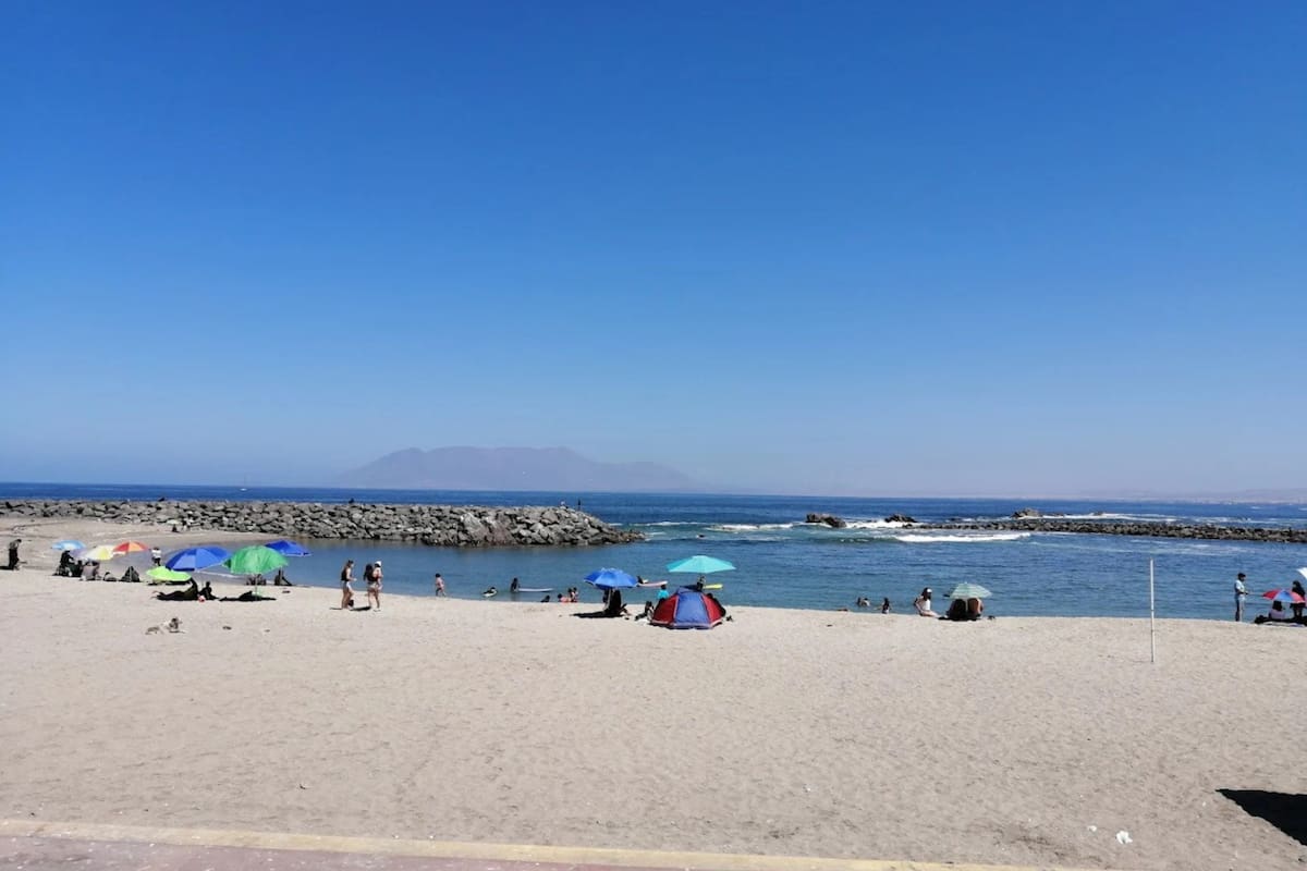 Paraíso es una de las 9 que cuentan con bandera verde en la Región de Antofagasta.
Créditos: Google Maps.