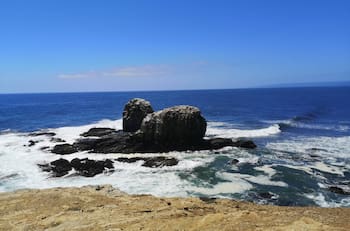 A tres horas de Santiago: Esta playa es ideal para los amantes de los deportes acuáticos