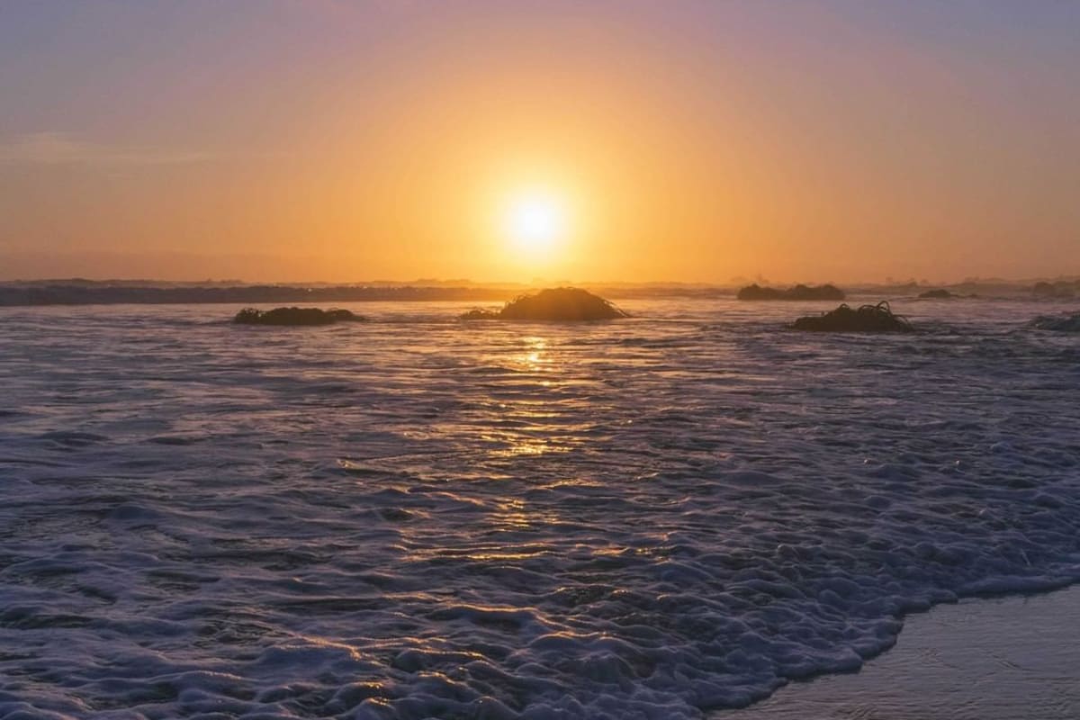 Un destino lejos de todo es el que prometen algunas de las playas secretas de nuestro país.