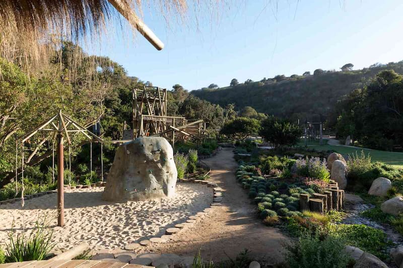 Espacio perfecto para dejar a los niños mientras disfrutas de la tranquilidad de la capilla. Créditos: Parque Tricao.
