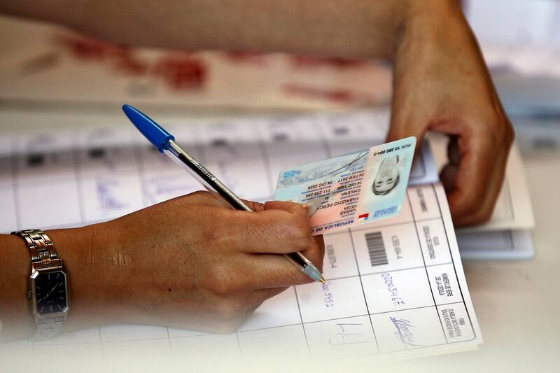 ¿Puedo votar con mi cédula de identidad vencida?