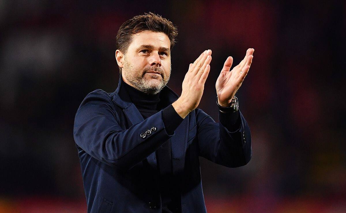 Pochettino dirigiendo al PSG