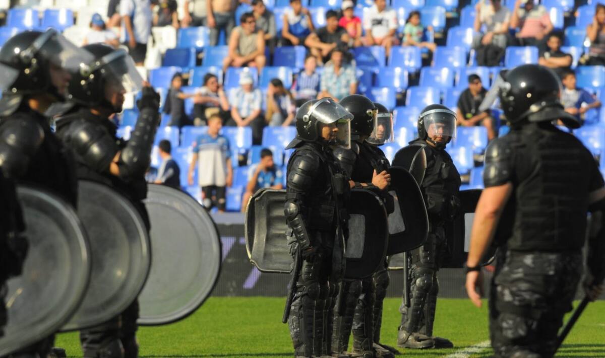 el duelo en Mendoza contará con un importante contingente policial.