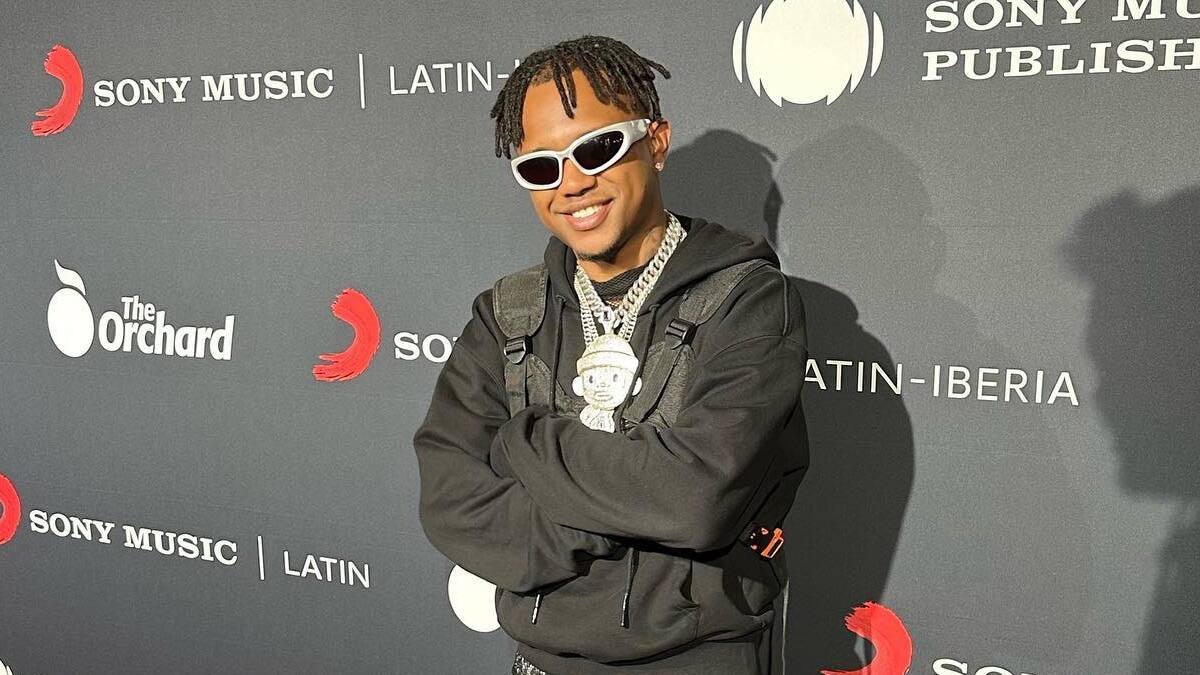 grabó su aparición sorpresa en el cumpleaños de una fanática.