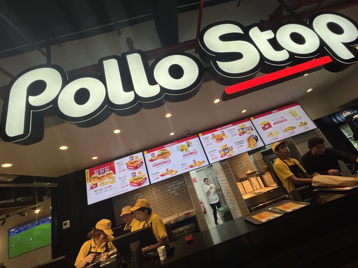 La cadena ahora será parte del Grupo Tarragona. Foto: Instagram Aeropuerto de Santiago