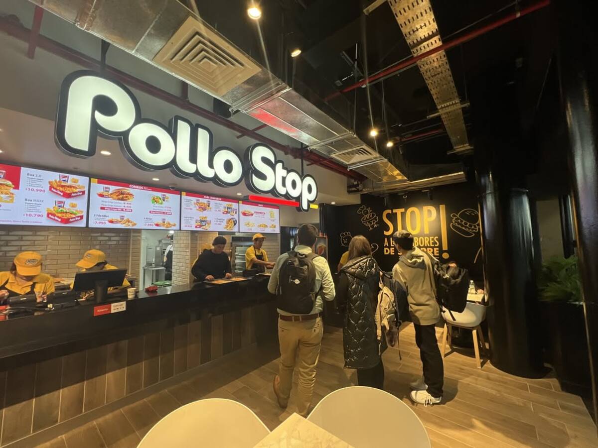 El acuerdo con Grupo Tarragona se cerró a cambio de $520 millones. Foto: Instagram Aeropuerto de Santiago.