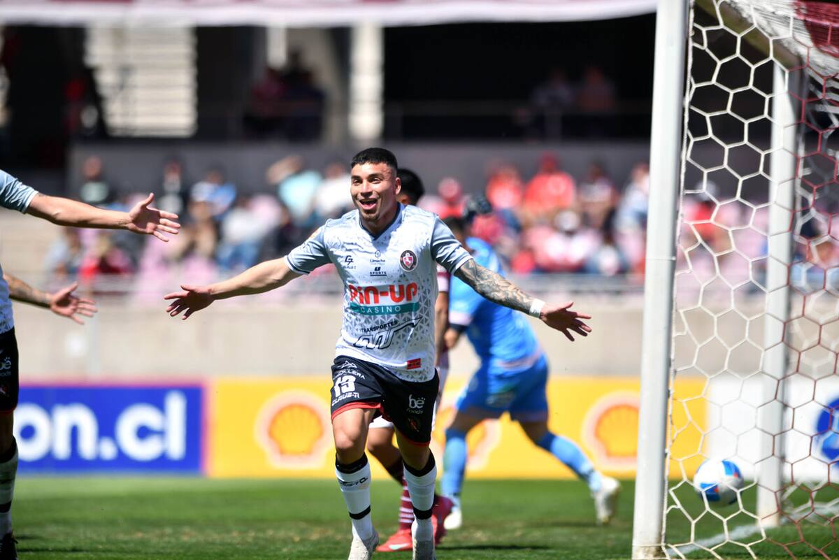Marcó dos en la goleada de Limache sobre La Serena. Foto: Photosport