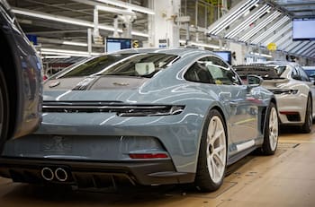 Así se crean las ediciones limitadas del Porsche 911