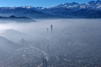 Decretan preemergencia ambiental en la RM: ¿qué dígitos se suman a la restricción vehicular?