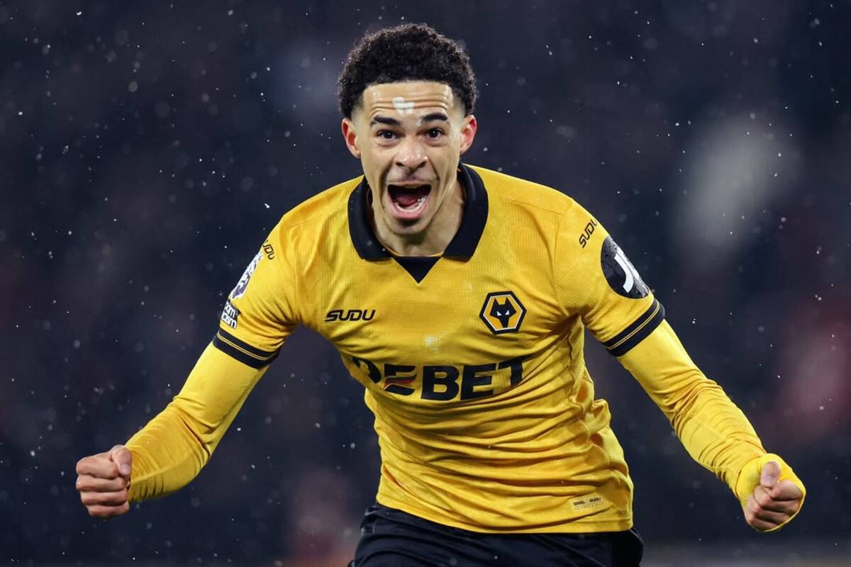 Tom Edozie provocó el empate para Wolves. (Foto de Brett Patzke - WWFC/Wolves)
