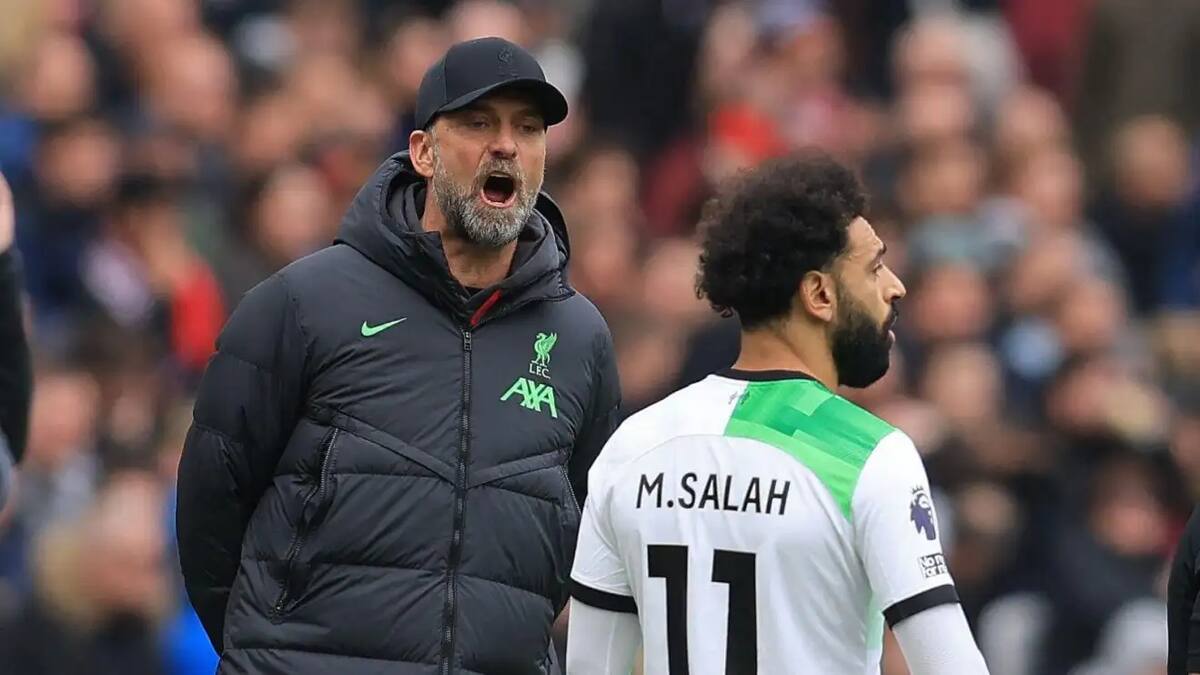 Discusión entre Jurgen Klopp y Mohamed Salah.