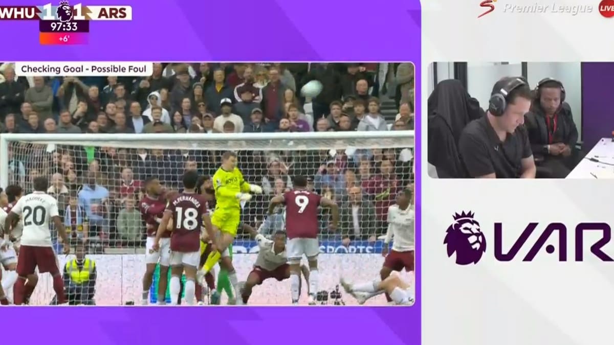 VIDEO | ¿El VAR decidió el título de la Premier? La polémica jugada que “salvó” al Arsenal