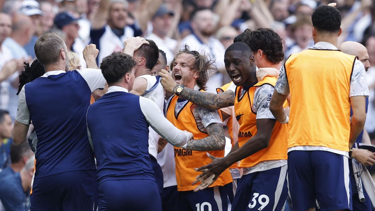 VIDEO | No hubo papelón histórico: el gol de Tottenham que le permitió evitar el descenso en Inglaterra