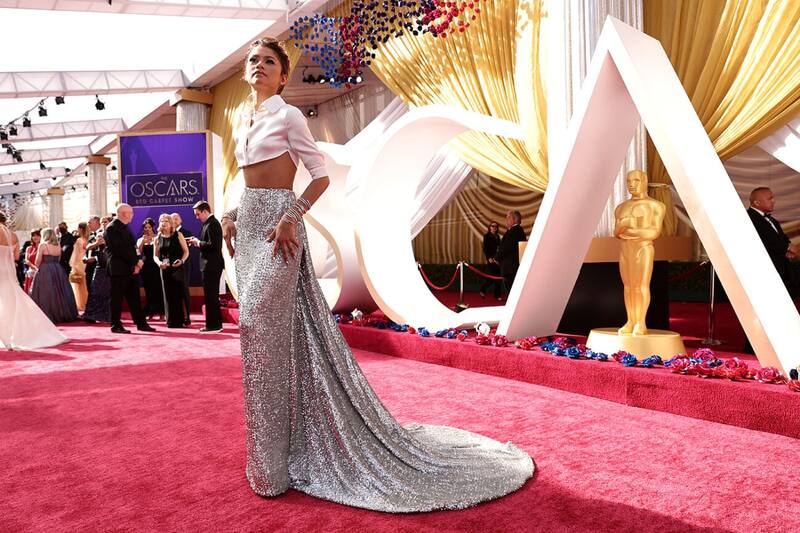 Después de 60 años, la mítica alfombra roja de los Premios Oscar 2023 cambiará de color