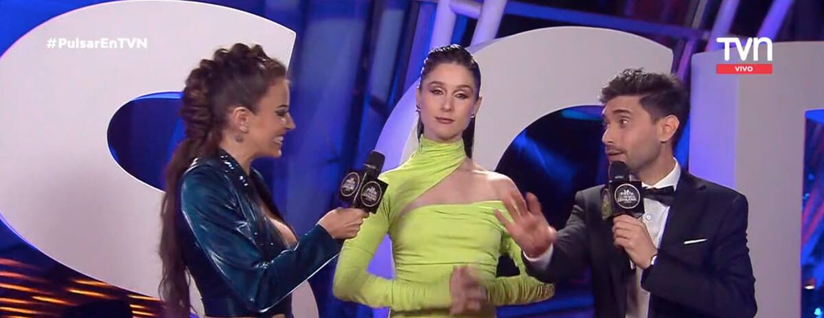 Francisca Valenzuela en la alfombra roja. Crédittos: TVN.
