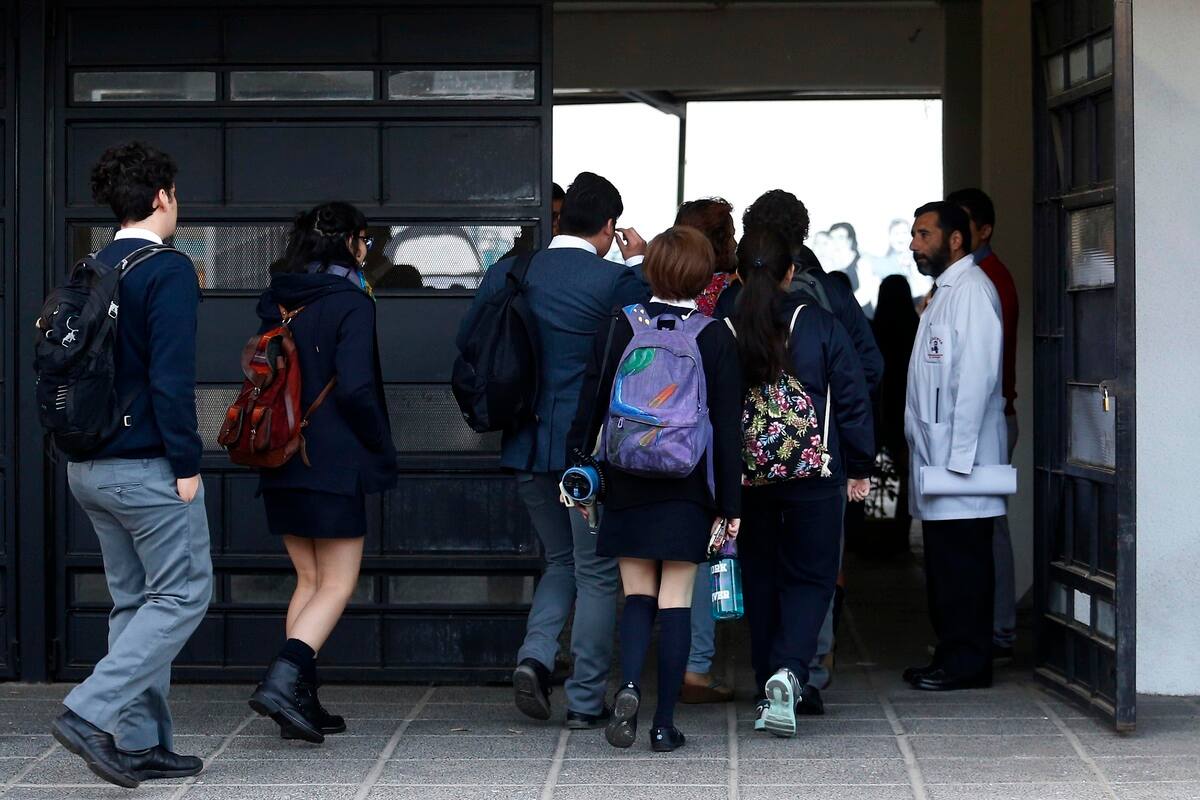 Revisa cuáles son los requisitos para postular al preuniversitario municipal y cómo hacerlo. Créditos: ATON.