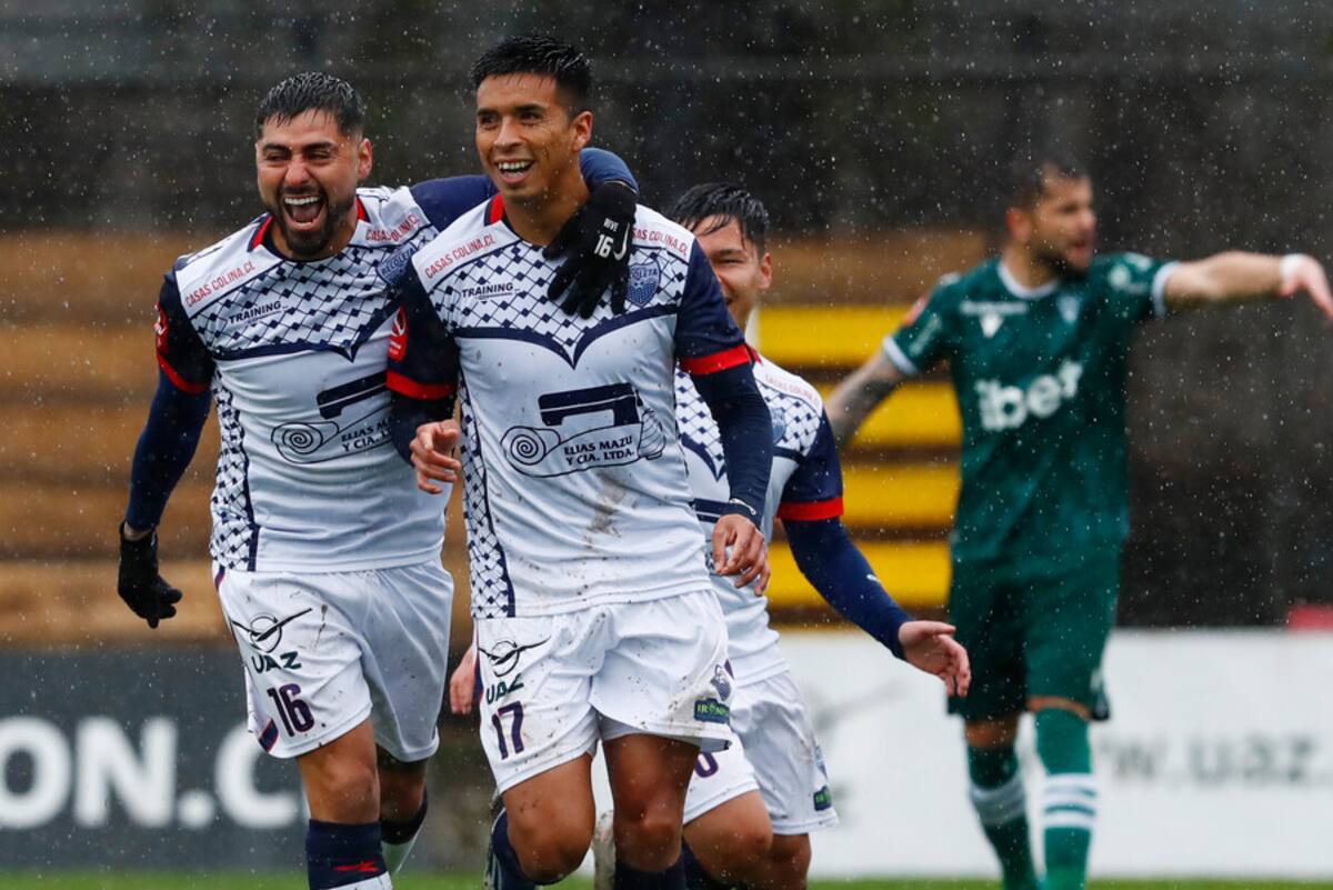 Deportes Recoleta mete miedo en la Primera B con sus refuerzos. Foto: Aton.