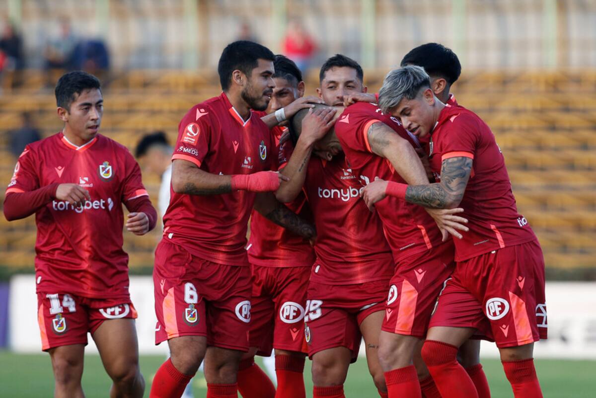 Deportes La Serena volvió al liderado del campeonato del Ascenso. Foto: Aton.
